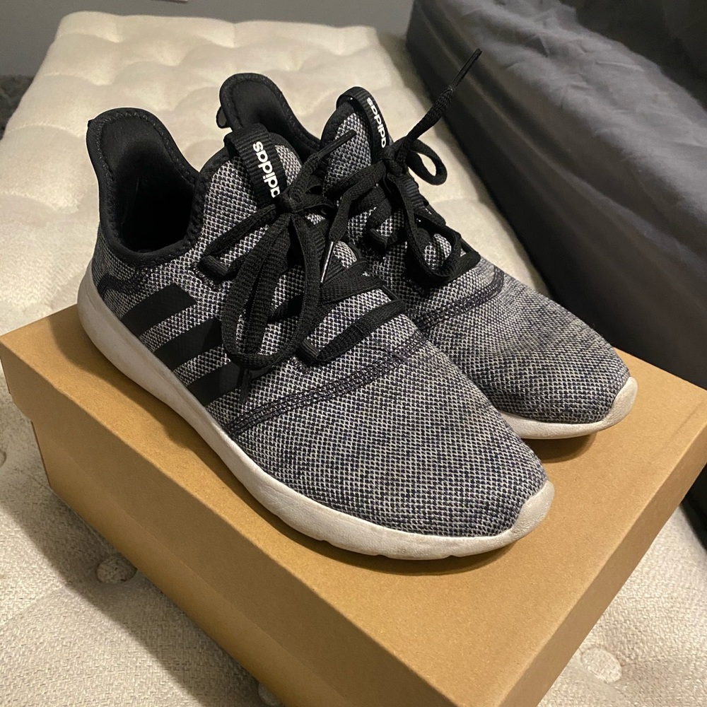 Adidas cloud foam shoes